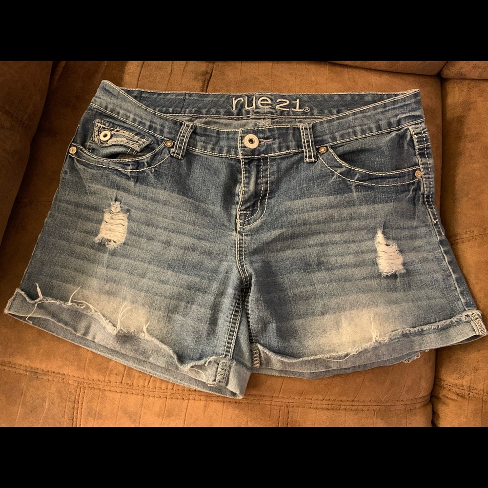 Denim jean shorts!